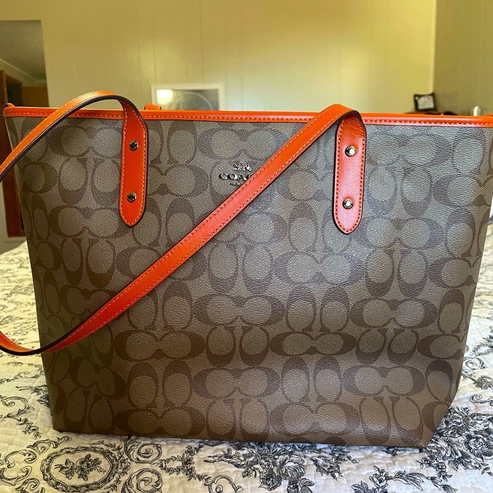 Coach tote in very good used condition.